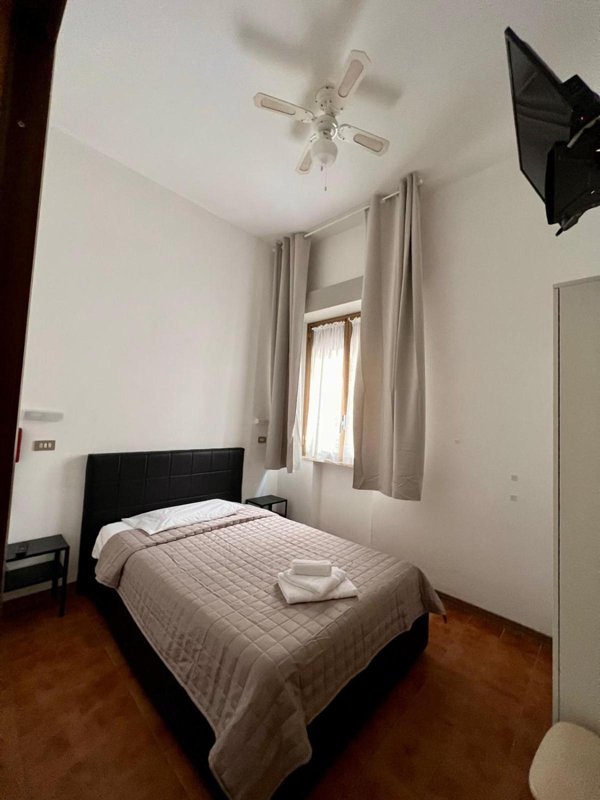 Hotel Villa Dei Fiori بيلاريا-إيجيا مارينا المظهر الخارجي الصورة