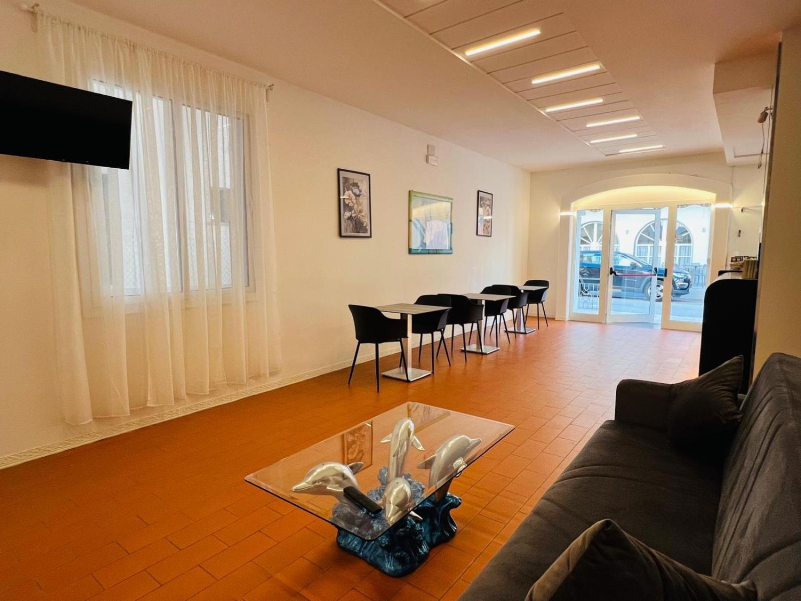 Hotel Villa Dei Fiori بيلاريا-إيجيا مارينا المظهر الخارجي الصورة