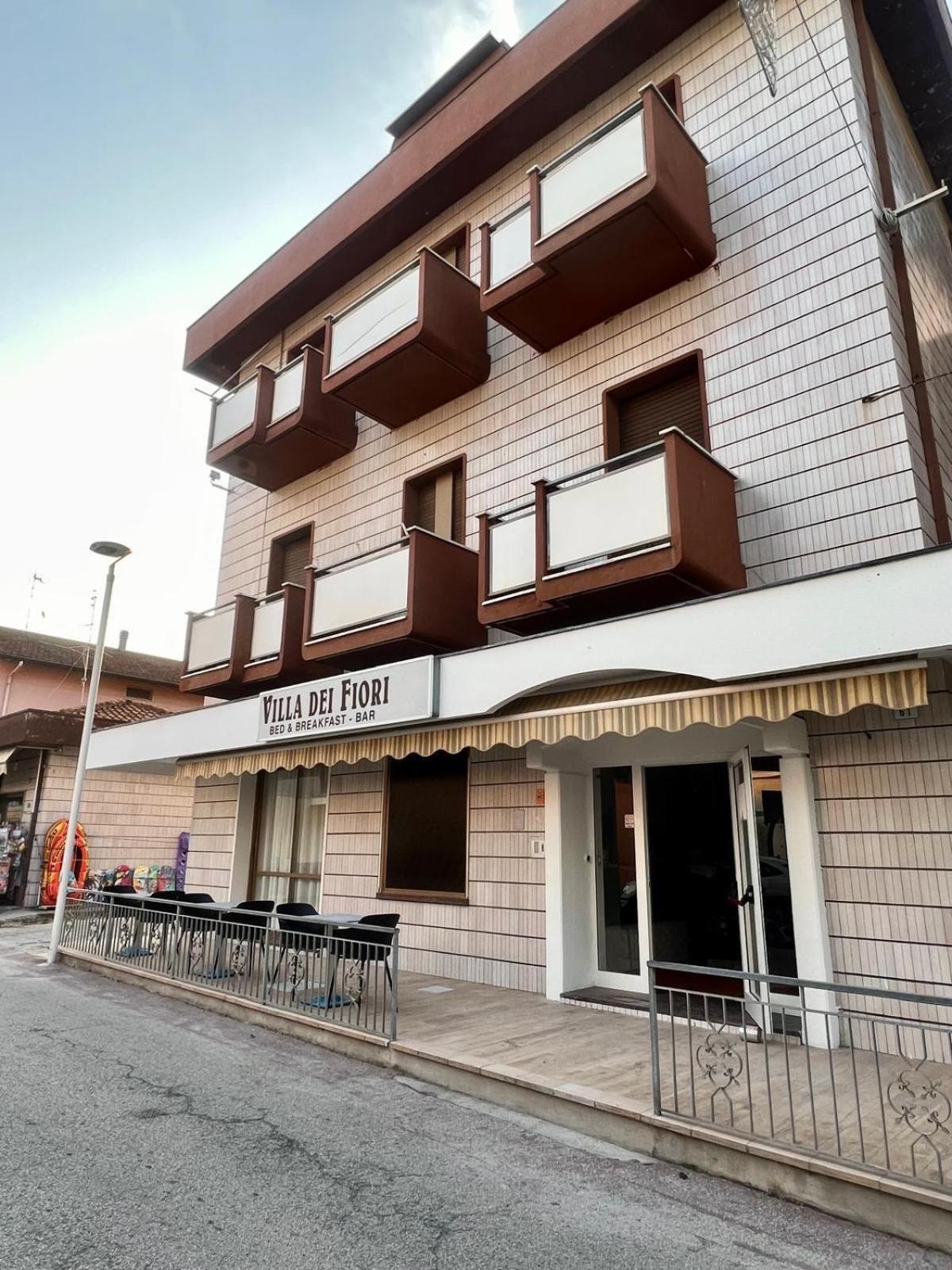Hotel Villa Dei Fiori بيلاريا-إيجيا مارينا المظهر الخارجي الصورة