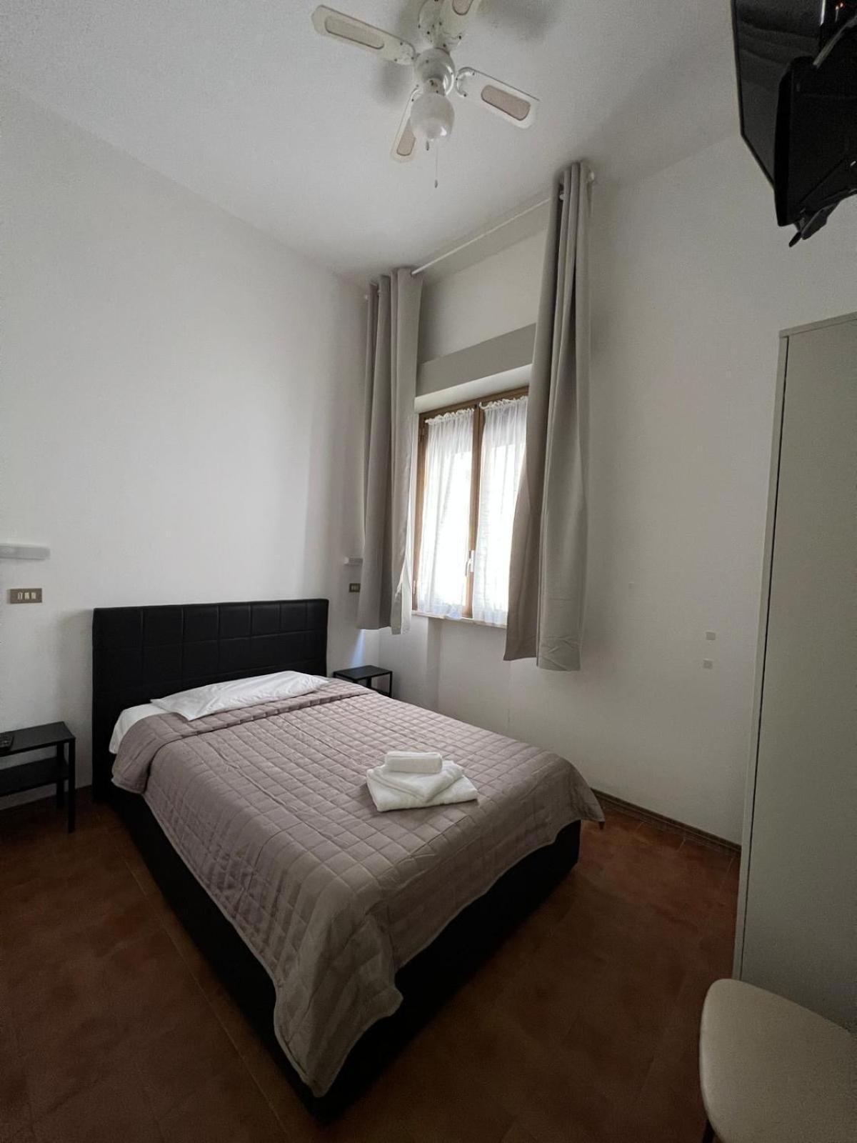 Hotel Villa Dei Fiori بيلاريا-إيجيا مارينا المظهر الخارجي الصورة