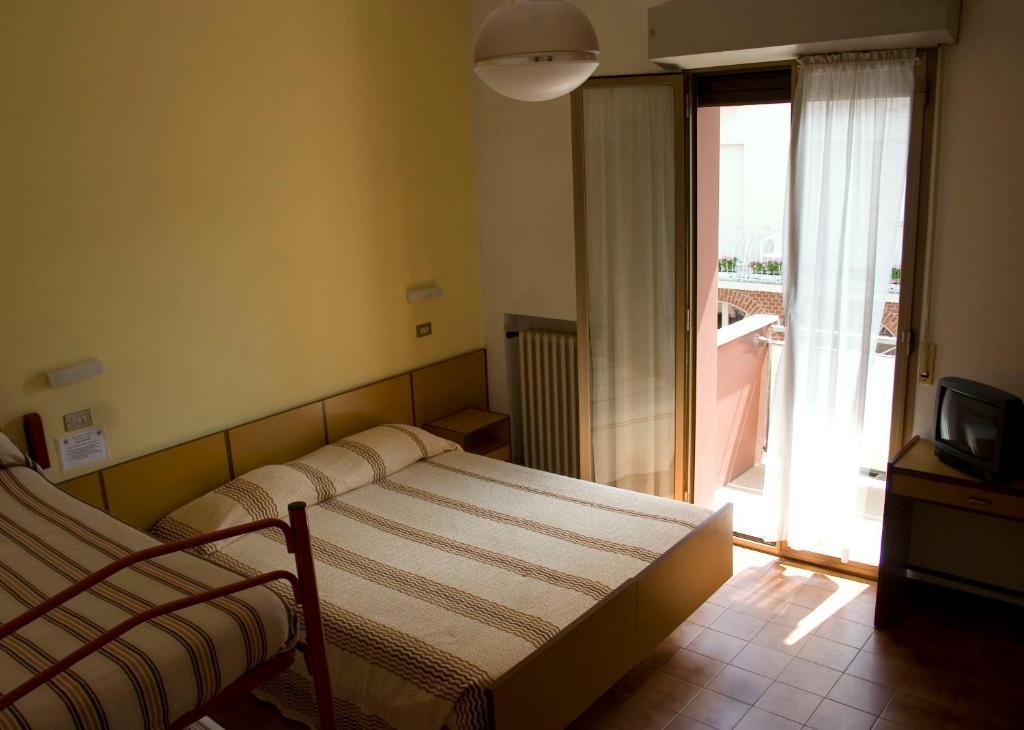 Hotel Villa Dei Fiori بيلاريا-إيجيا مارينا المظهر الخارجي الصورة